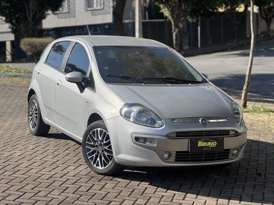 FIAT PUNTO 1.6 ESSENCE 16V FLEX 4P AUTOMATIZADO FIAT PUNTO 1.6 ESSENCE 16V FLEX 4P AUTOMATIZADO